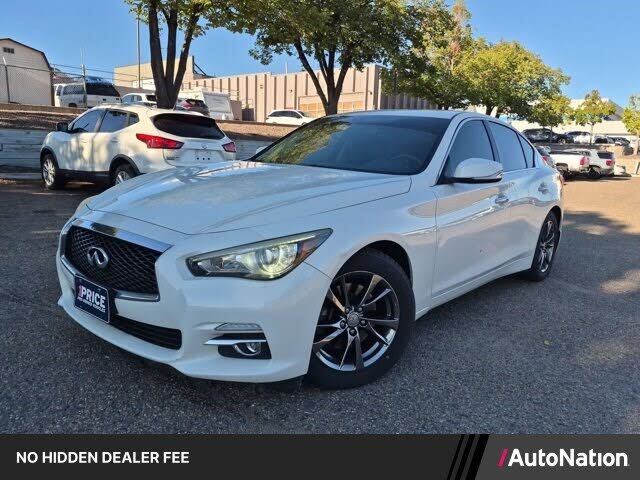 2017 INFINITI Q50