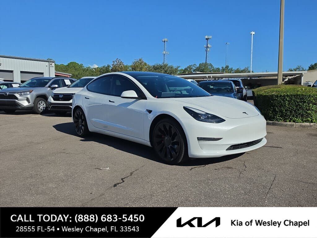 2023 TESLA Model 3