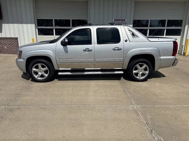 2013 CHEVROLET Avalanche