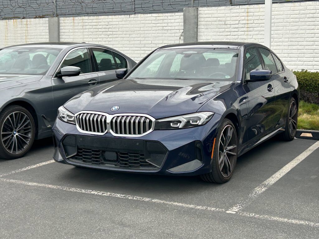 2024 BMW 330e