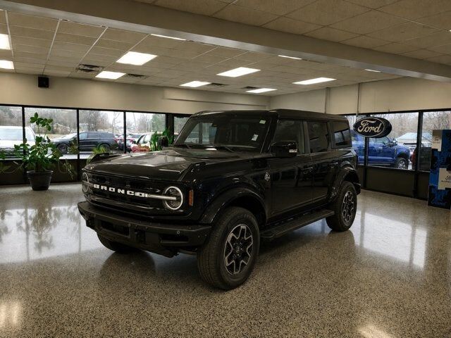 2024 FORD Bronco