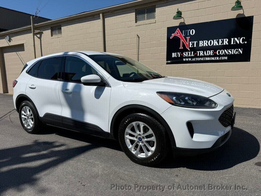 2020 FORD Escape