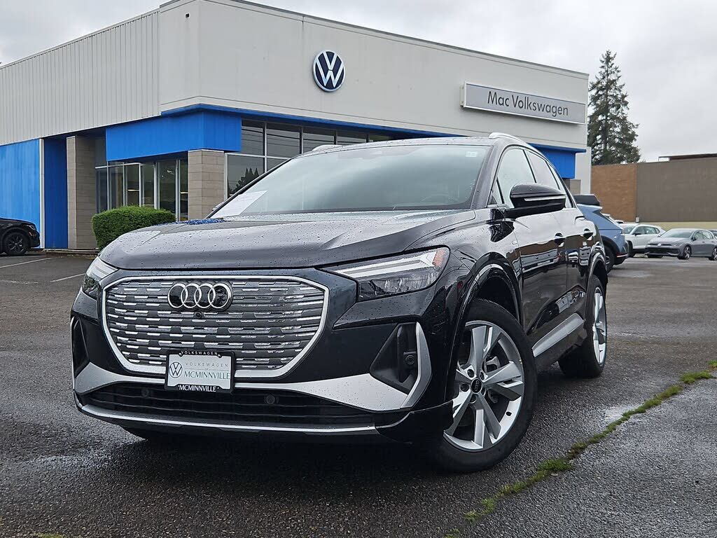 2023 AUDI Q4
