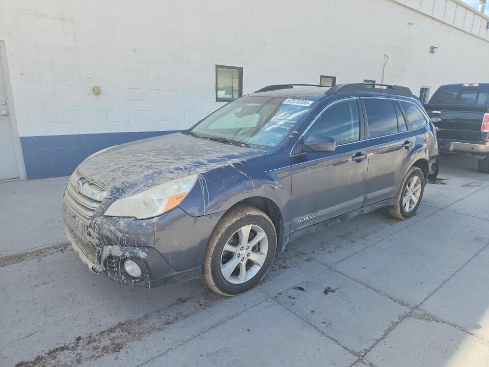 2013 SUBARU Outback