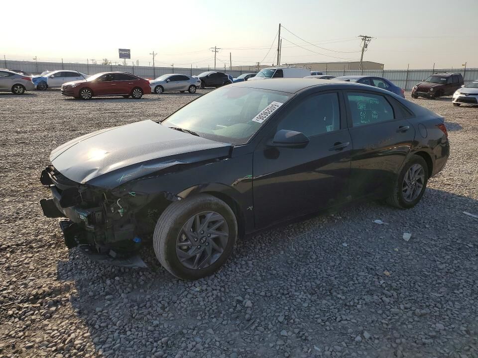 2024 HYUNDAI Elantra