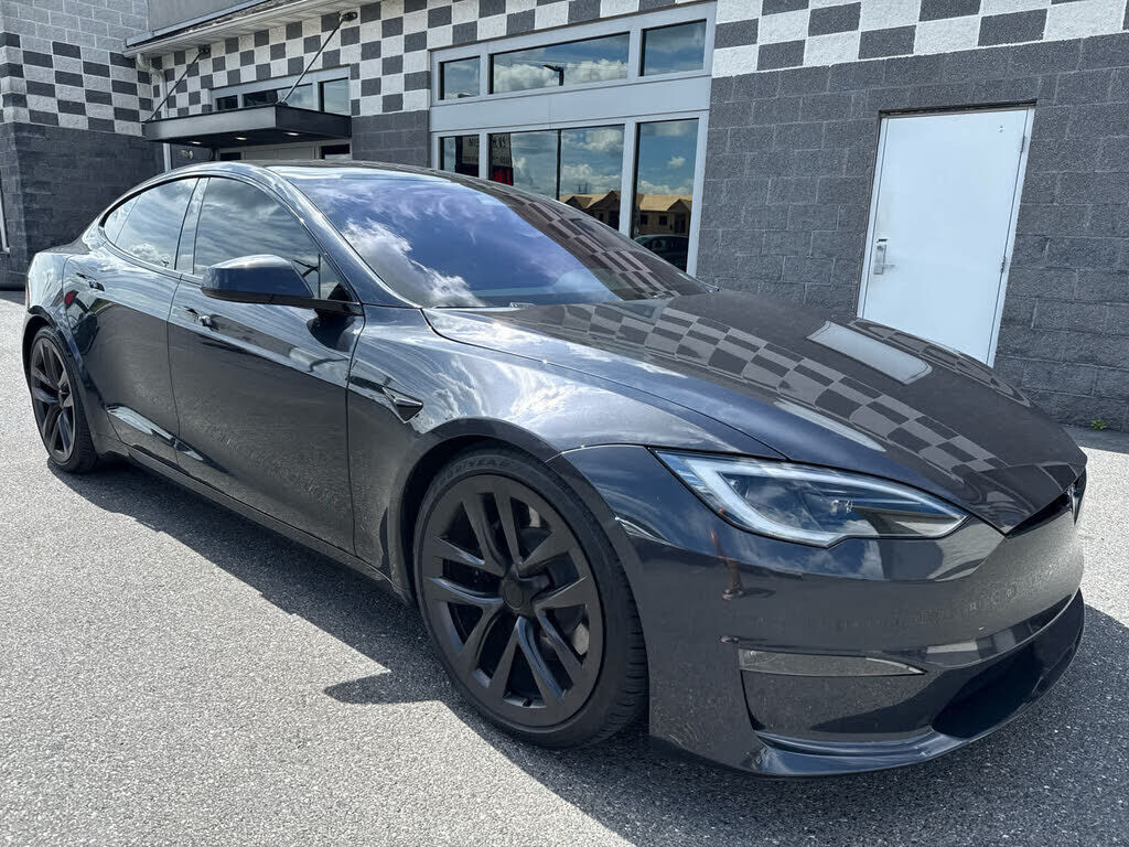 2024 TESLA Model S