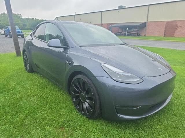 2022 TESLA Model Y