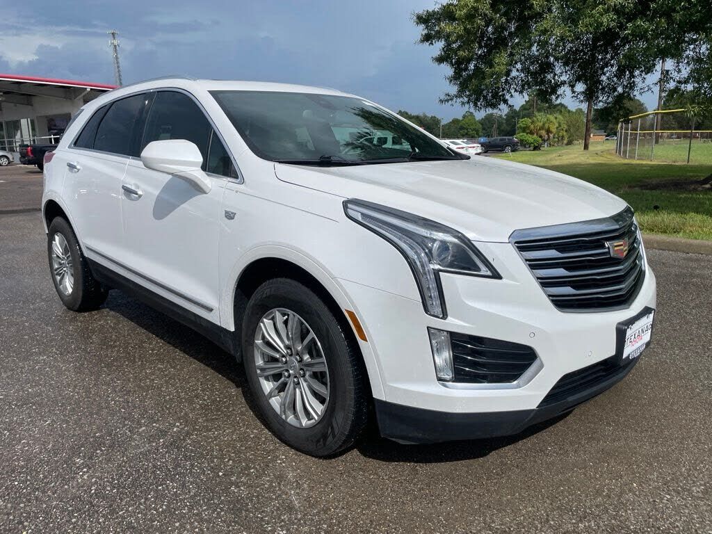 2017 CADILLAC XT5