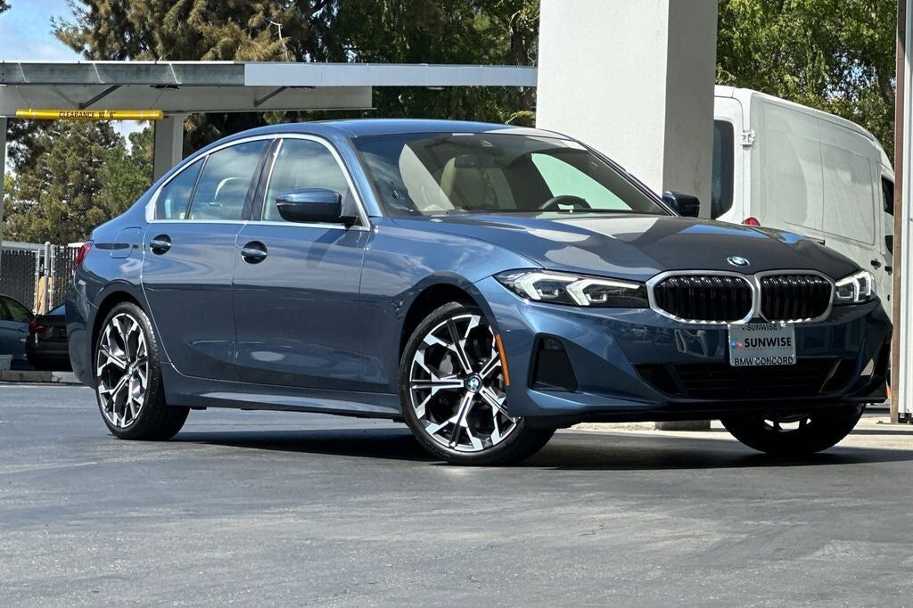 2025 BMW 330i