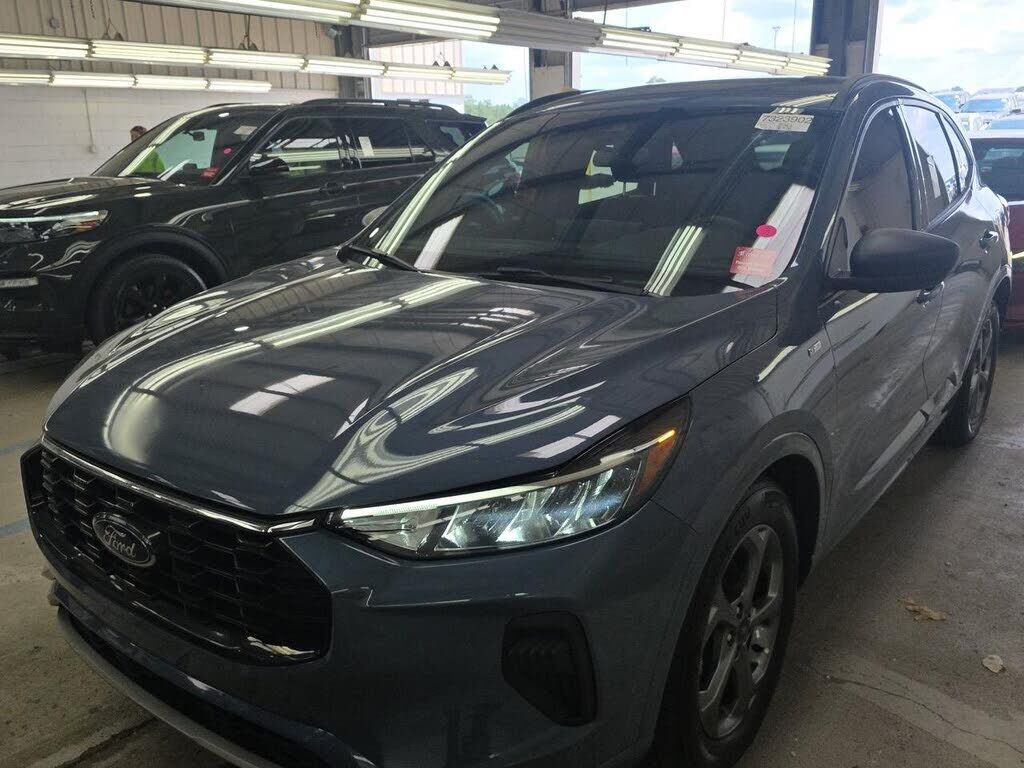 2023 FORD Escape