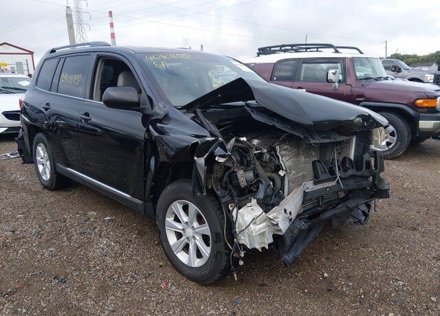 2011 TOYOTA Highlander