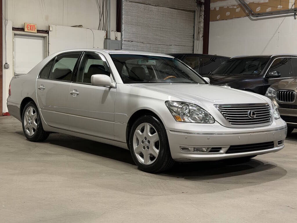 2004 Lexus LS