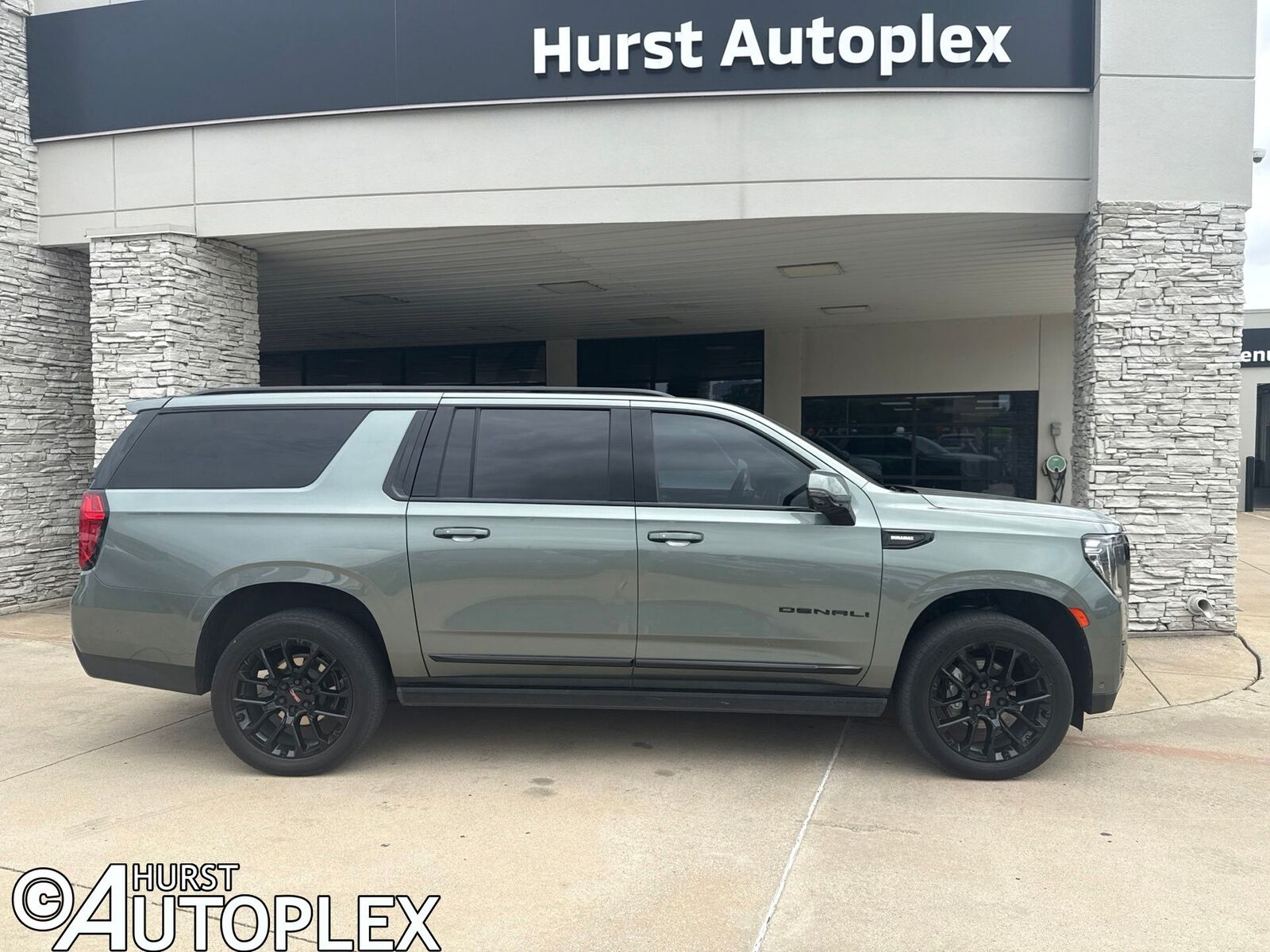 2023 GMC Yukon XL