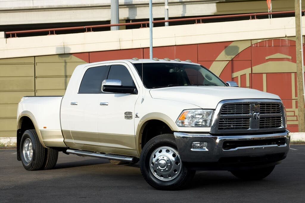2012 DODGE Ram