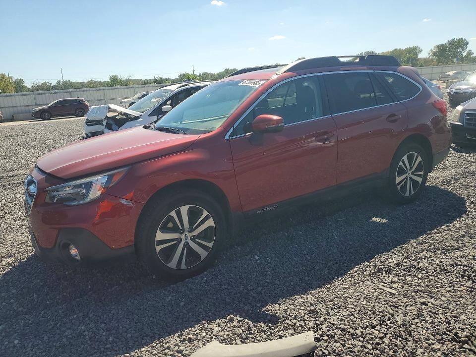 2018 SUBARU Outback