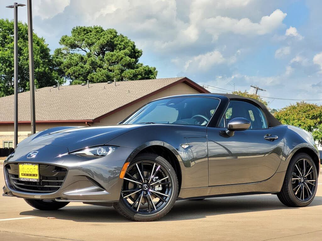 2025 MAZDA MX-5