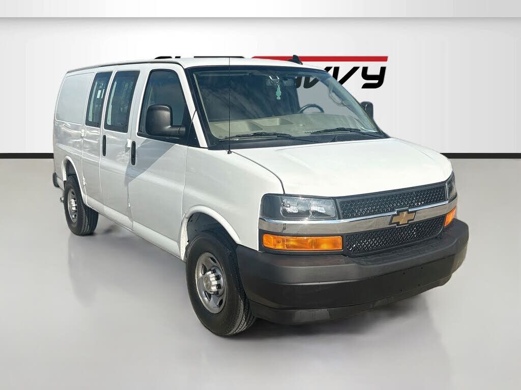 2025 CHEVROLET Express
