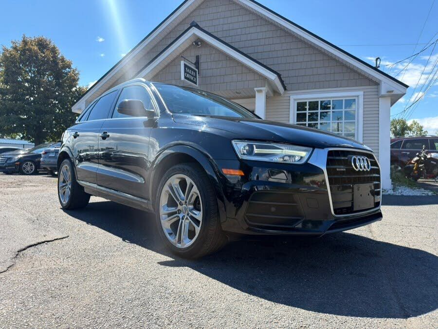 2016 AUDI Q3