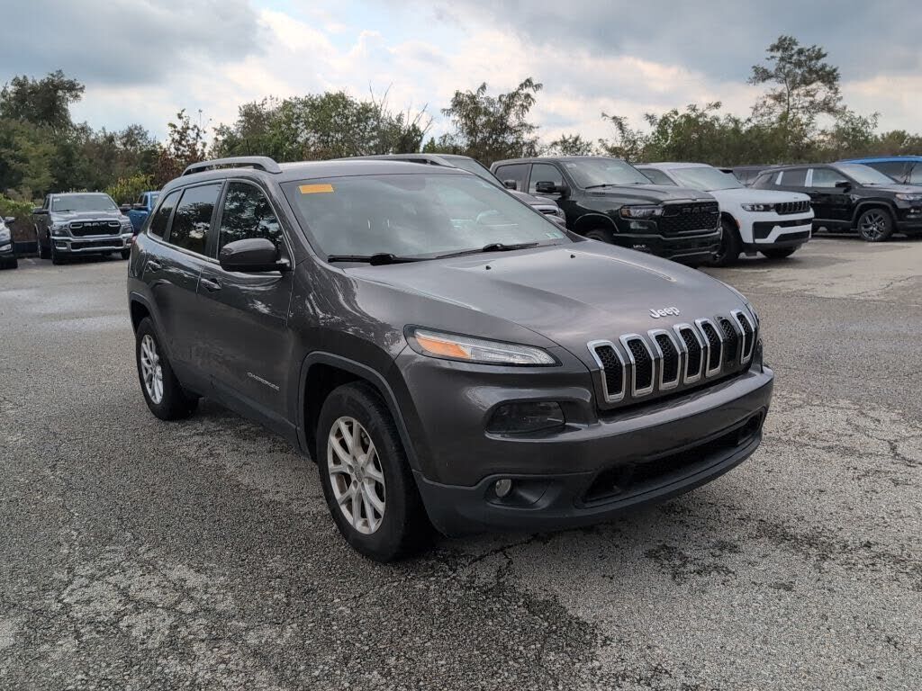 2018 JEEP Cherokee