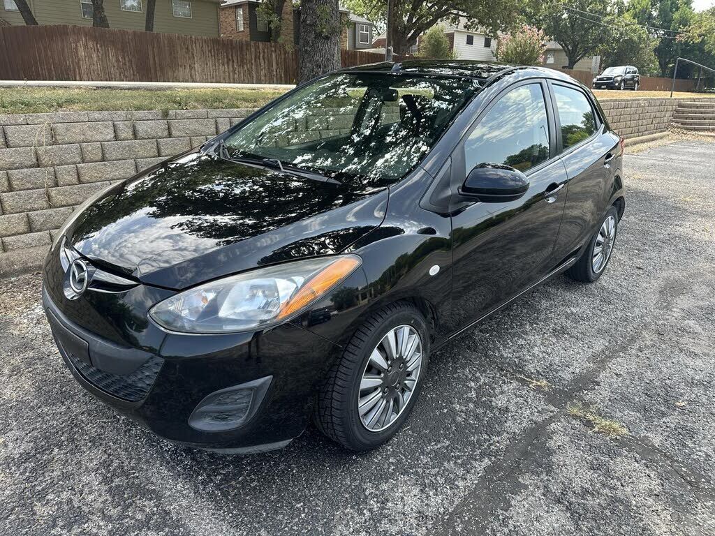2012 MAZDA Mazda2