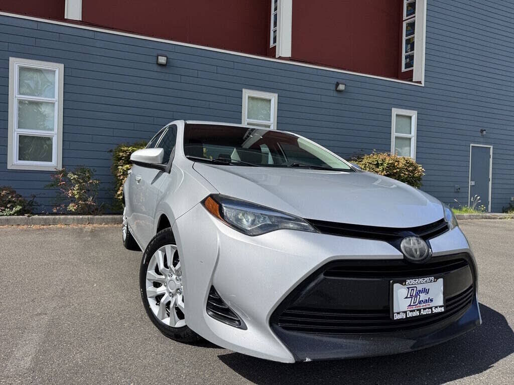 2018 TOYOTA Corolla