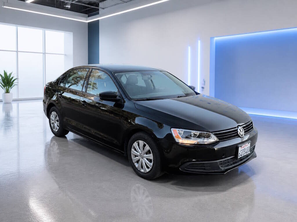 2011 VOLKSWAGEN Jetta