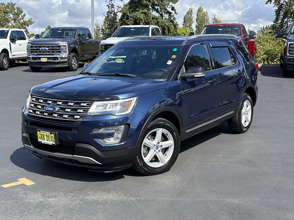 2017 FORD Explorer