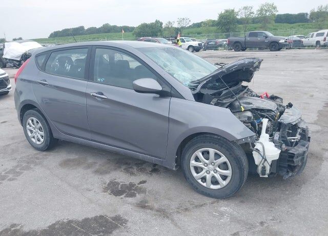 2014 HYUNDAI Accent