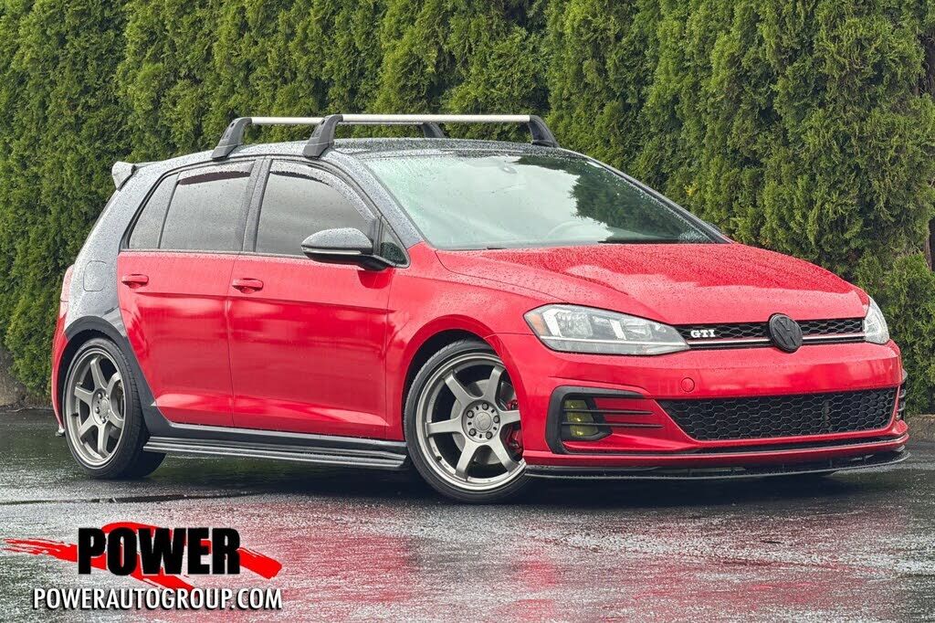 2018 VOLKSWAGEN Golf GTI