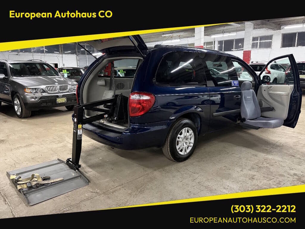 2005 DODGE Caravan