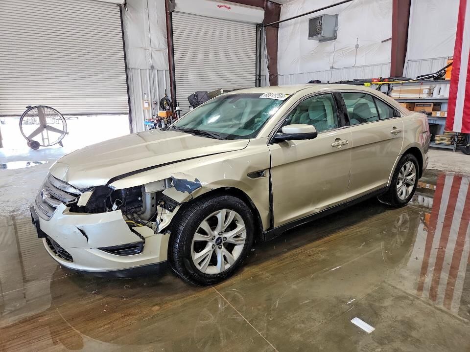2011 FORD Taurus