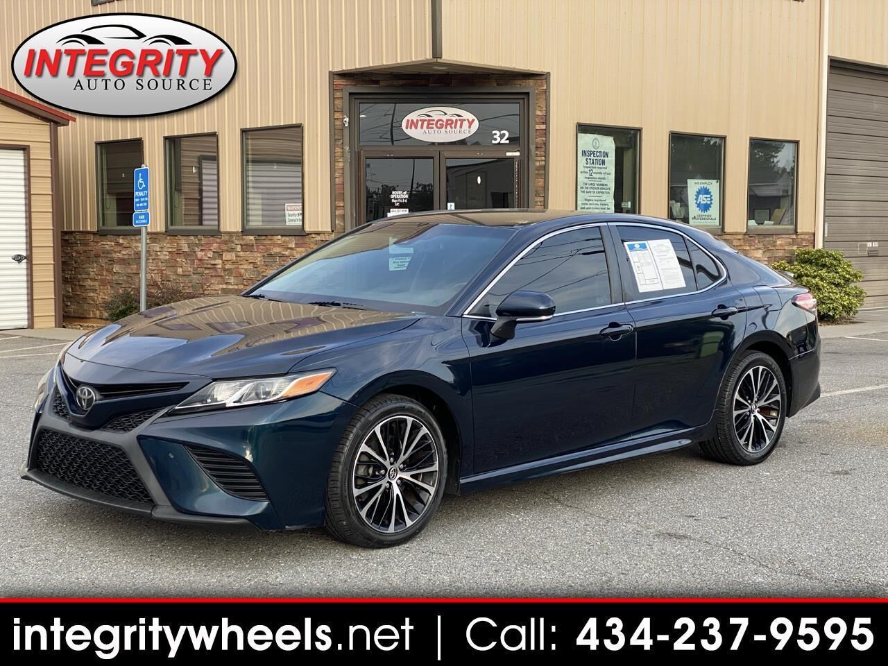 2018 TOYOTA Camry