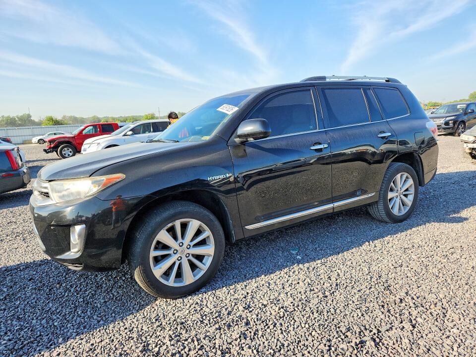 2013 TOYOTA Highlander