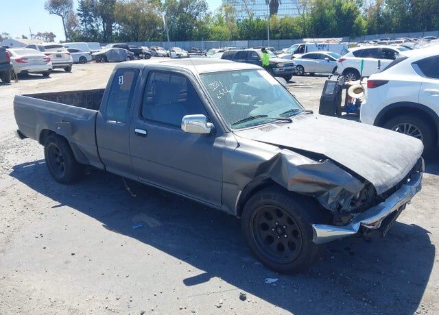 1990 TOYOTA Pick-Up