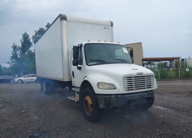 2003 FREIGHTLINER M2