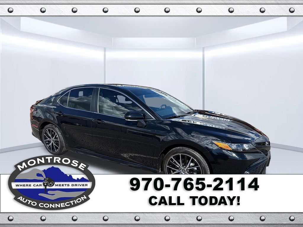 2024 TOYOTA Camry