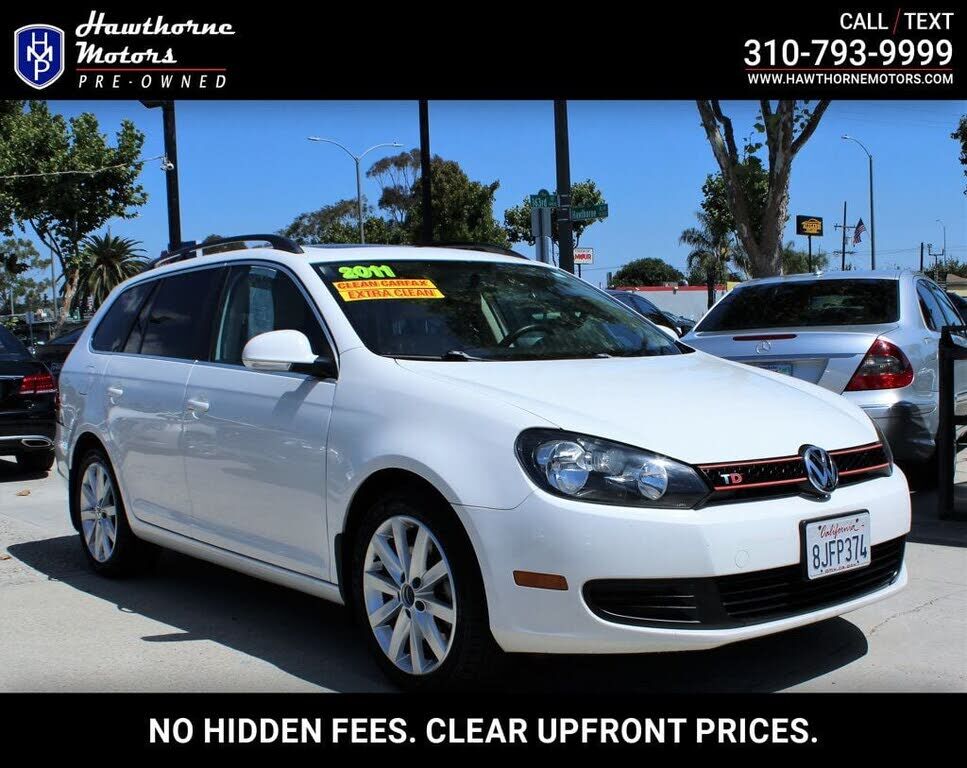 2011 VOLKSWAGEN Jetta Wagon