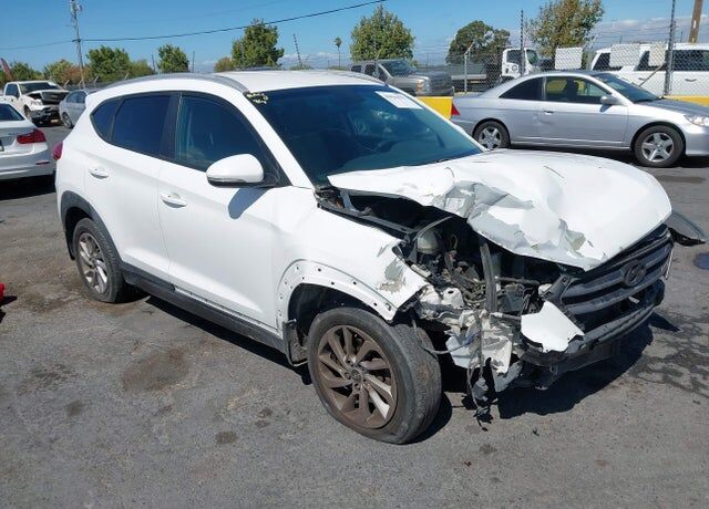 2016 HYUNDAI Tucson