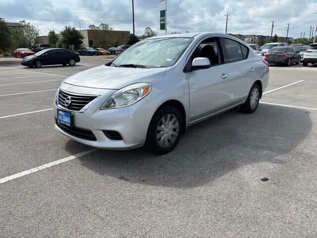 2014 NISSAN Versa