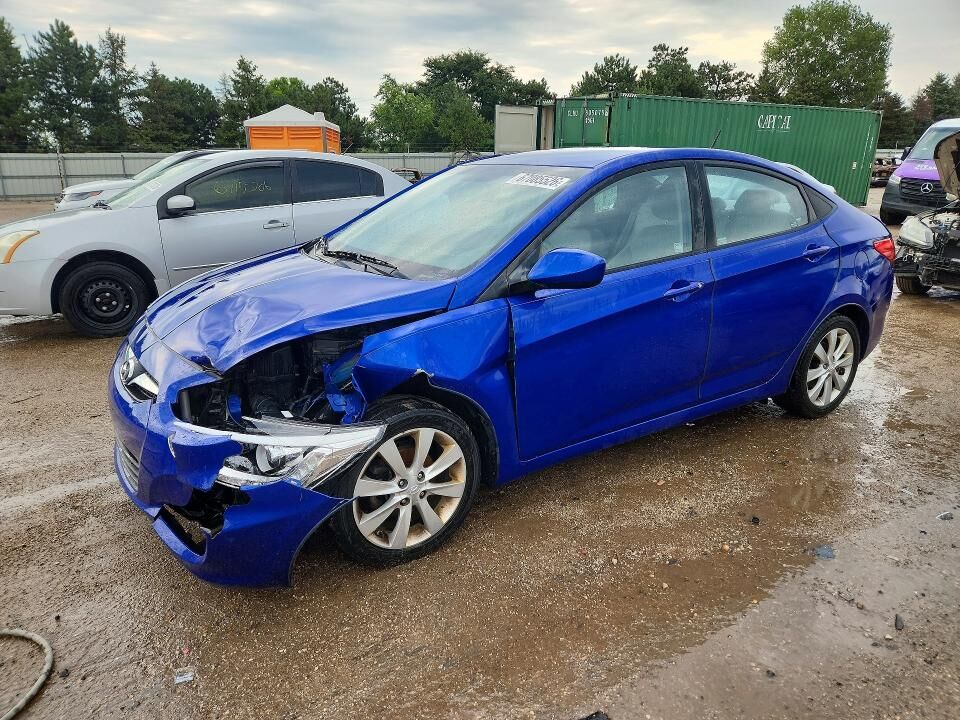 2014 HYUNDAI Accent