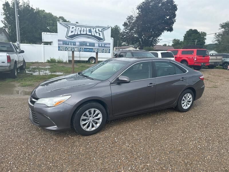 2015 TOYOTA Camry