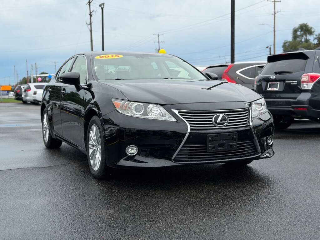 2015 LEXUS ES