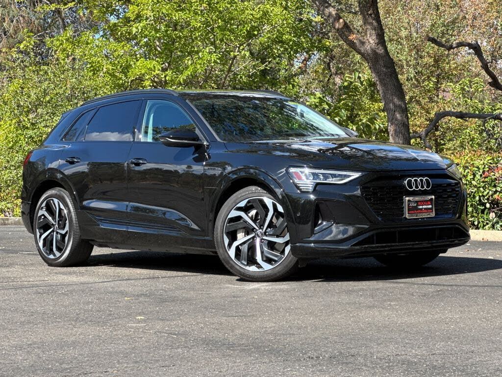 2024 Audi Q8