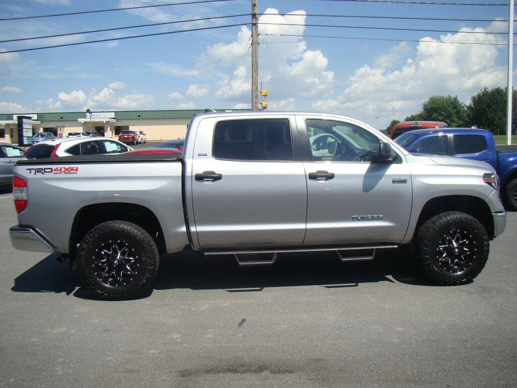 2021 TOYOTA Tundra