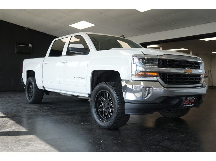 2017 CHEVROLET Silverado