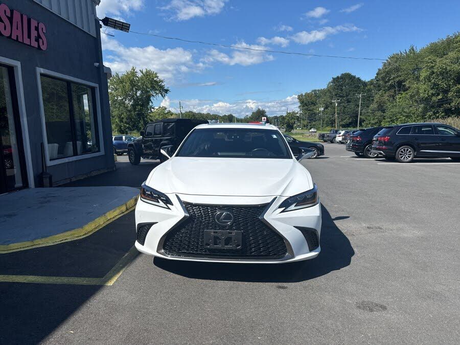 2019 Lexus ES