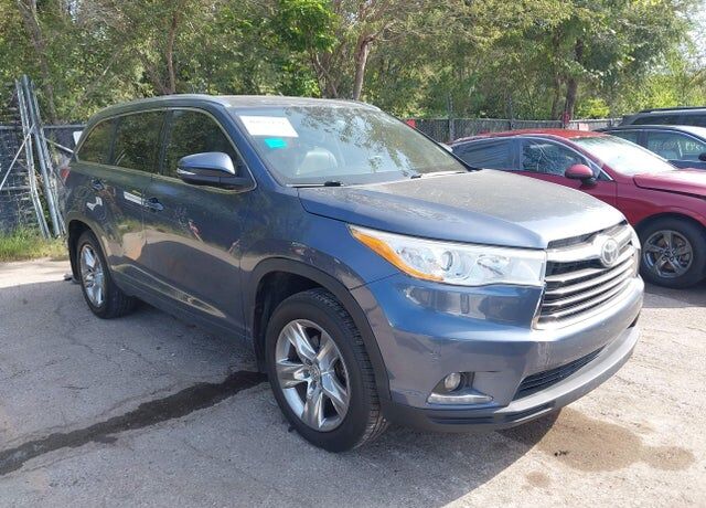 2015 TOYOTA Highlander