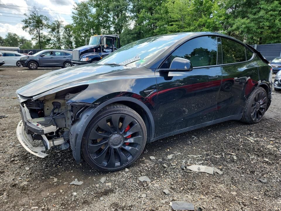 2022 TESLA Model Y