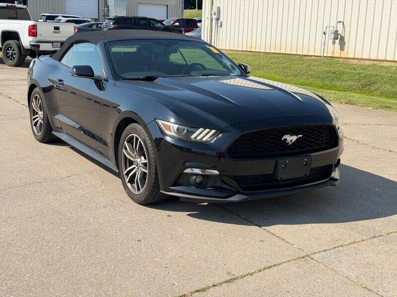 2017 FORD Mustang