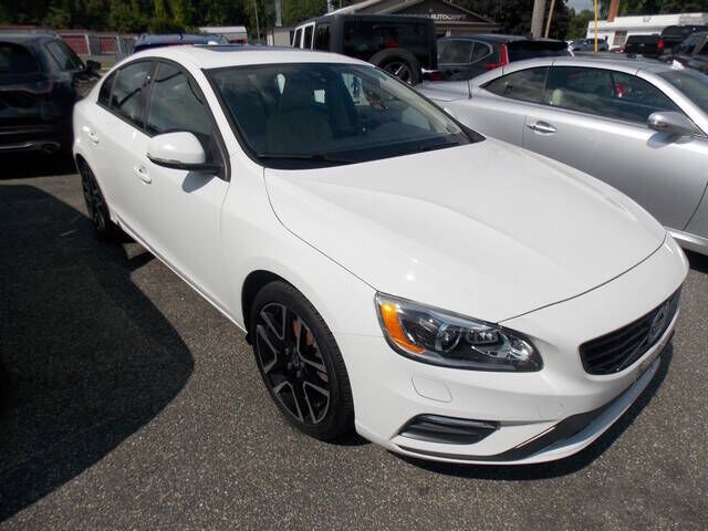 2018 VOLVO S60